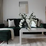 Vesta M52 Free Parking Apartmanhotel