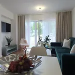 Vesta M52 Free Parking מלון דירות 3*