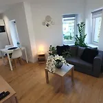 Apartmanhotel Vesta M52 Free Parking