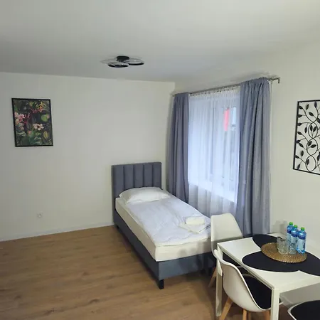 Modra Free Parking * Estetino