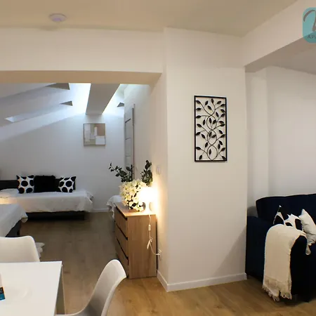 Vesta M52 Free Parking 3* Štetín