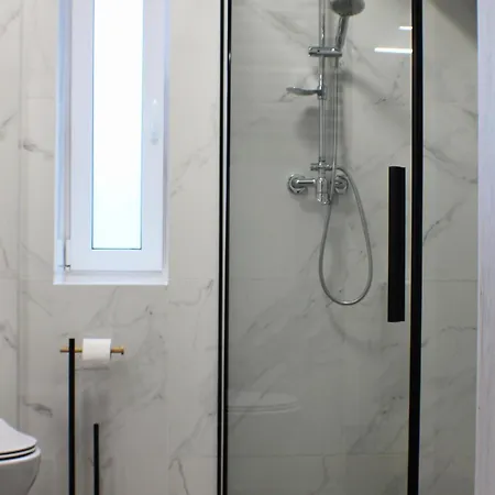 アパートホテル Vesta M52 Free Parking 3*