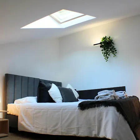 Vesta M52 Free Parking 3*