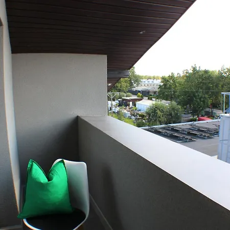 Vesta M52 Free Parking