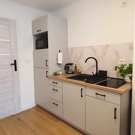 Vesta M52 Free Parking 3* Štetín