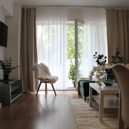 Vesta M52 Free Parking 3* シュチェチン