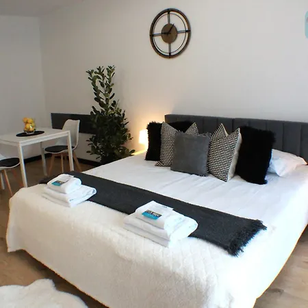 Vesta M52 Free Parking Aparthotel 3*