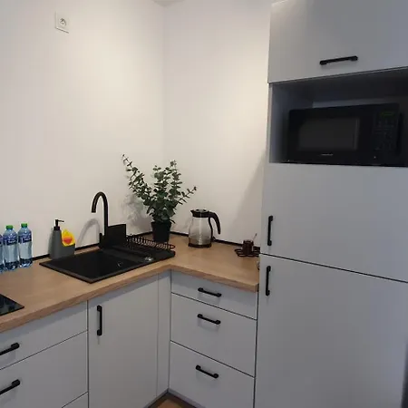 Vesta M52 Free Parking 3* Szczecin
