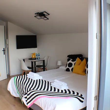 Apartahotel Vesta M52 Free Parking 3*
