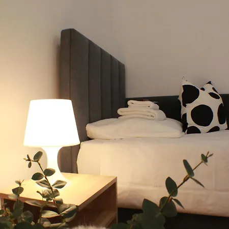 Vesta M52 Free Parking Apartahotel 3*