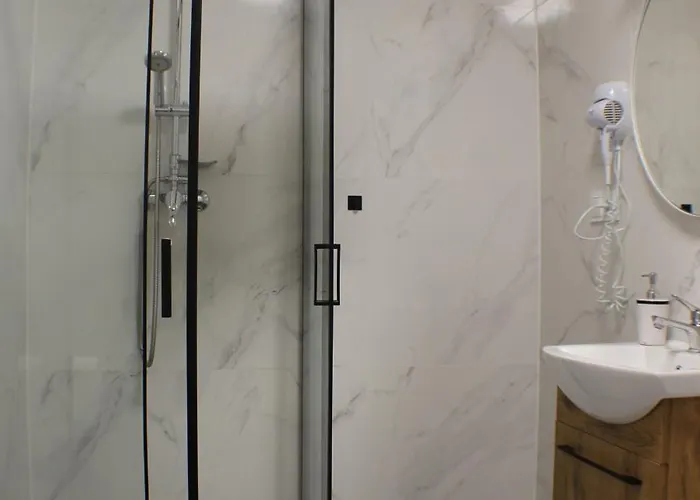 Vesta M52 Free Parking 3*