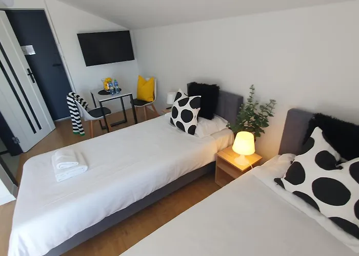 Vesta M52 Free Parking