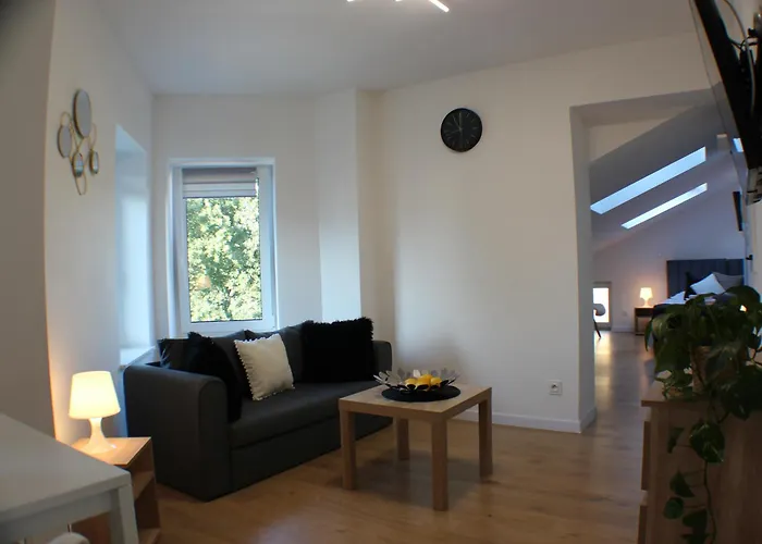 Vesta M52 Free Parking Estetino